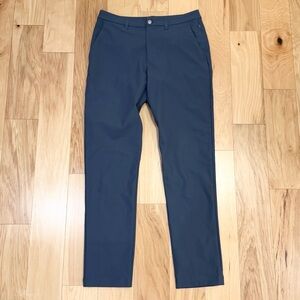 LIKE NEW Lululemon Men’s ABC Classic-Fit Pant 33” *Warpstreme